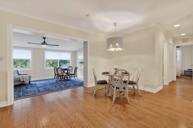 400 Northlake Drive, North Palm Beach, FL 33408