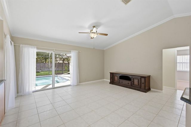 392 NW 113th Terrace, Coral Springs, FL 33071