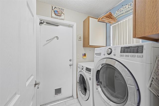 392 NW 113th Terrace, Coral Springs, FL 33071