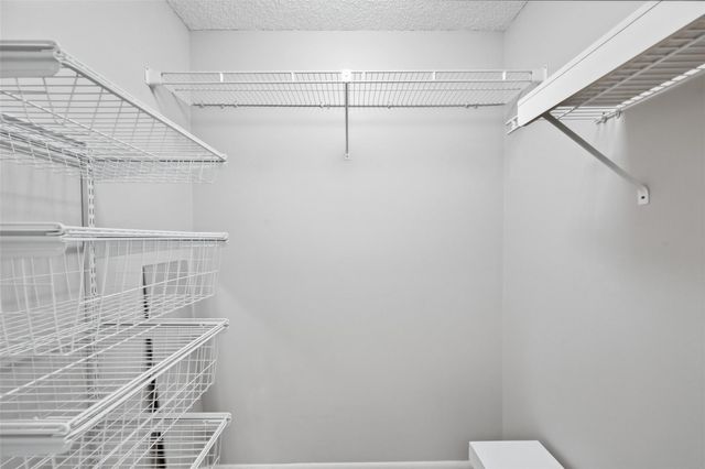 392 NW 113th Terrace, Coral Springs, FL 33071