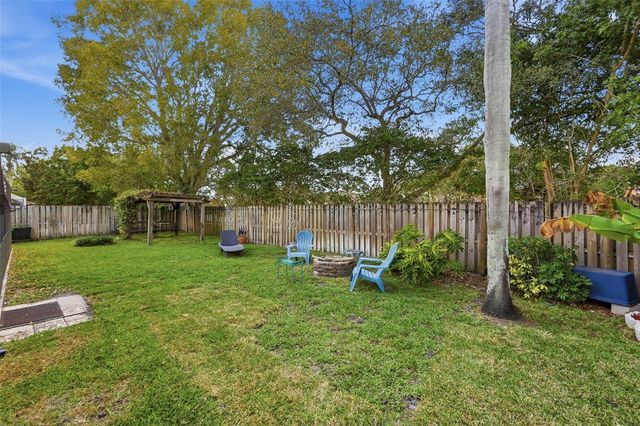 392 NW 113th Terrace, Coral Springs, FL 33071