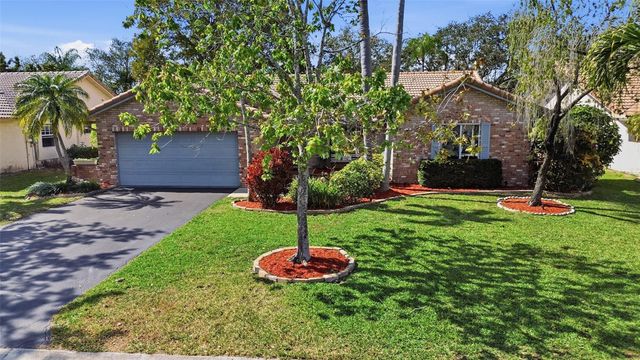 392 NW 113th Terrace, Coral Springs, FL 33071