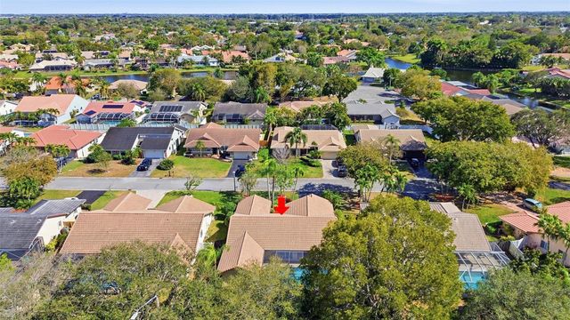 392 NW 113th Terrace, Coral Springs, FL 33071