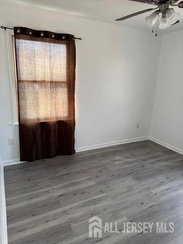 173 Metlars Lane, Piscataway, NJ 08854