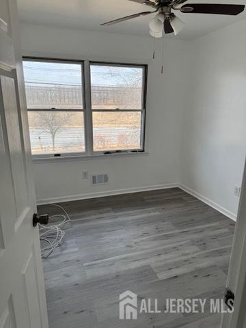 173 Metlars Lane, Piscataway, NJ 08854