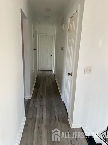173 Metlars Lane, Piscataway, NJ 08854