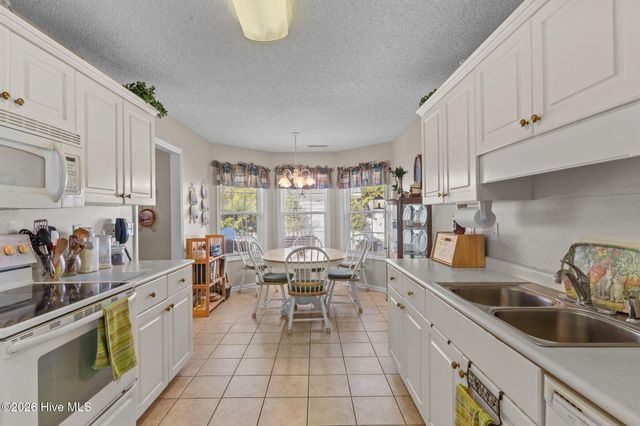 425 Water Oak Wynd SW, Sunset Beach, NC 28468