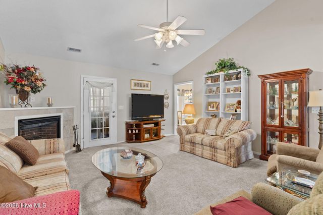425 Water Oak Wynd SW, Sunset Beach, NC 28468