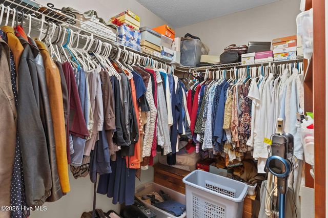 425 Water Oak Wynd SW, Sunset Beach, NC 28468