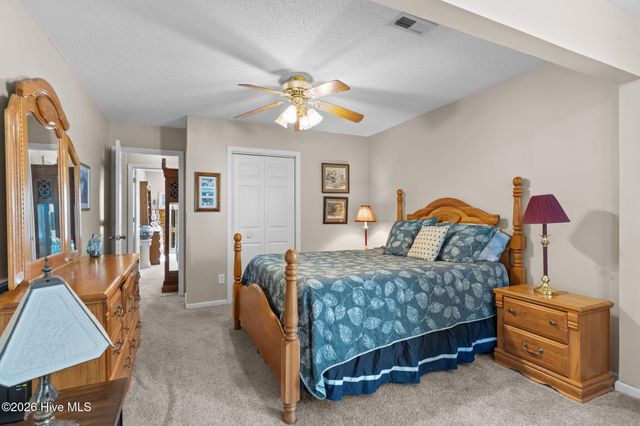 425 Water Oak Wynd SW, Sunset Beach, NC 28468