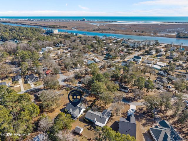 425 Water Oak Wynd SW, Sunset Beach, NC 28468