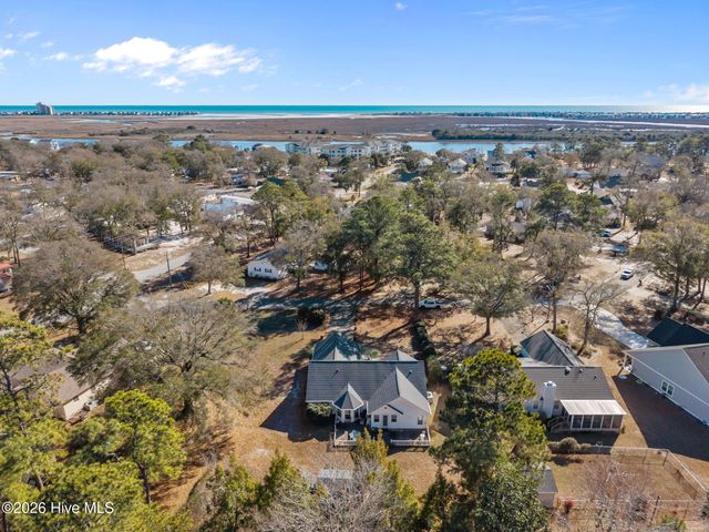 425 Water Oak Wynd SW, Sunset Beach, NC 28468