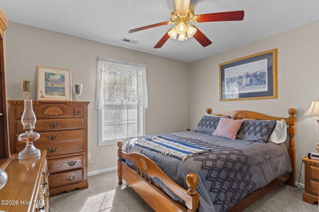 425 Water Oak Wynd SW, Sunset Beach, NC 28468