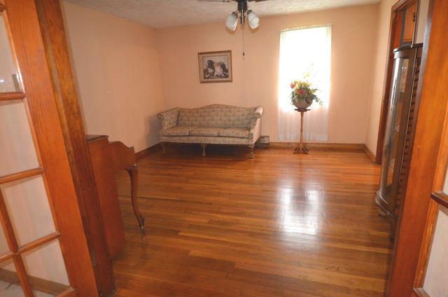 9915 Cornishville Road, Harrodsburg, KY 40330