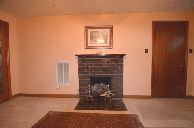 9915 Cornishville Road, Harrodsburg, KY 40330