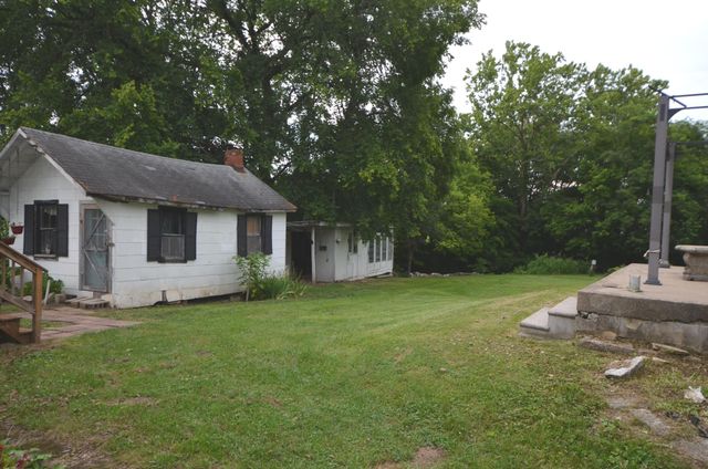 9915 Cornishville Road, Harrodsburg, KY 40330