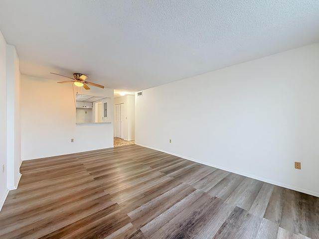 16851 NE 23RD Avenue A608, North Miami Beach, FL 33160
