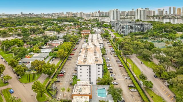 16851 NE 23RD Avenue A608, North Miami Beach, FL 33160