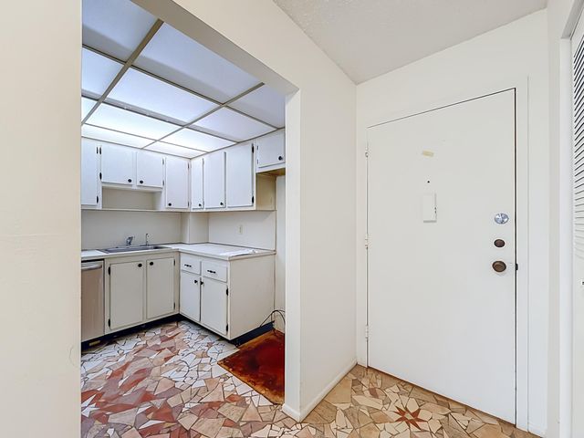 16851 NE 23RD Avenue A608, North Miami Beach, FL 33160