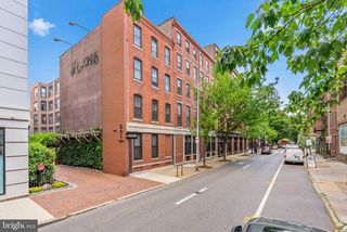 301 Race St Apt 309, Philadelphia, PA 19106