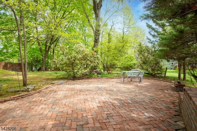 2446 Hill Rd, Scotch Plains Twp., NJ 07076