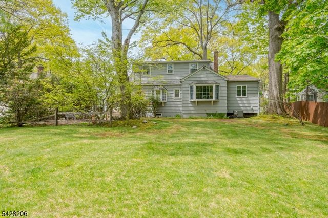 2446 Hill Rd, Scotch Plains Twp., NJ 07076