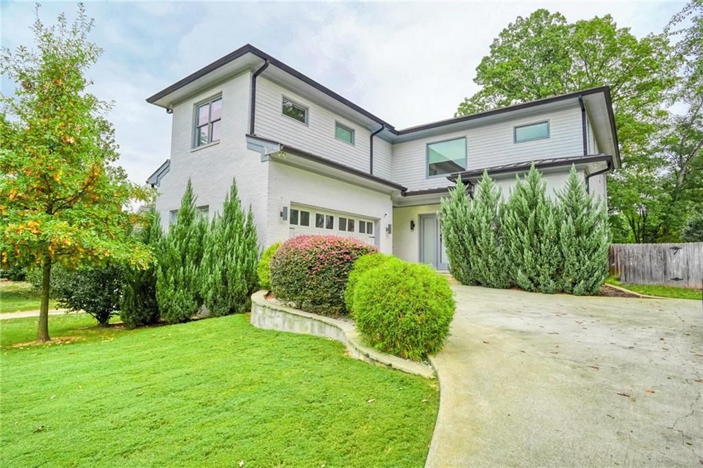 2975 Osborne NE Road, Brookhaven, GA 30319
