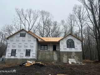 633 Icy Cove Trl, Monterey, TN 38574