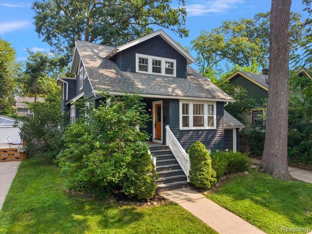 529 Hawthorn Avenue, Royal Oak, MI 48067