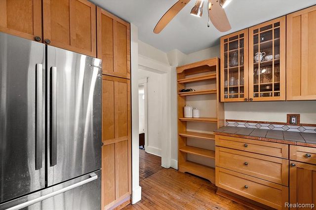 529 Hawthorn Avenue, Royal Oak, MI 48067