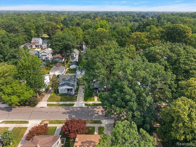 529 Hawthorn Avenue, Royal Oak, MI 48067