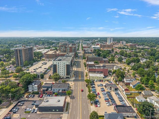 529 Hawthorn Avenue, Royal Oak, MI 48067