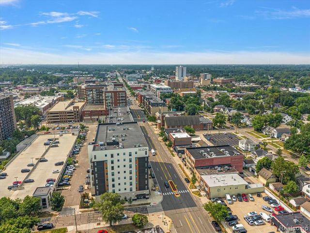 529 Hawthorn Avenue, Royal Oak, MI 48067