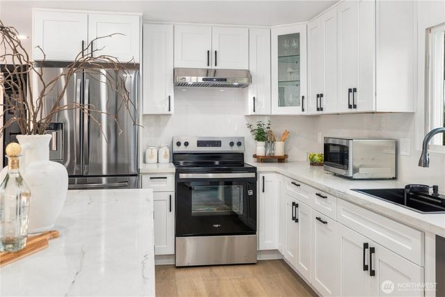 638 S 160th Street, Burien, WA 98148