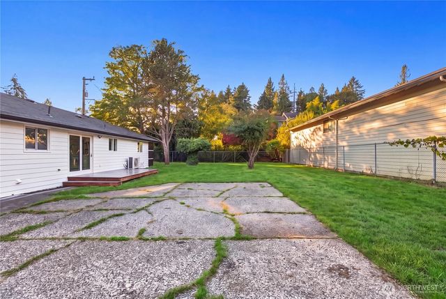 638 S 160th Street, Burien, WA 98148