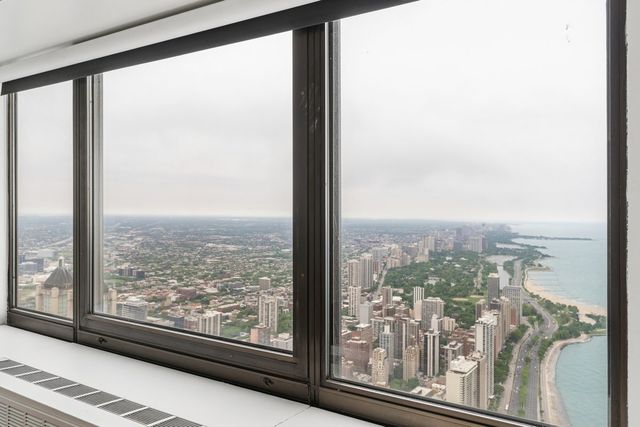 175 E Delaware Place 8304, Chicago, IL 60611