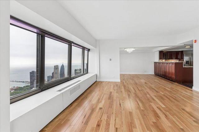 175 E Delaware Place 8304, Chicago, IL 60611