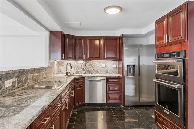 175 E Delaware Place 8304, Chicago, IL 60611
