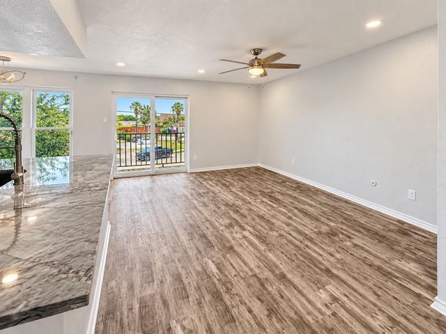 3220 69th Street B12, Galveston, TX 77551