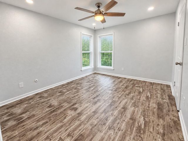 3220 69th Street B12, Galveston, TX 77551