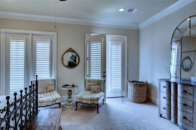 188 Mcgoey Circle, Shenandoah, TX 77384