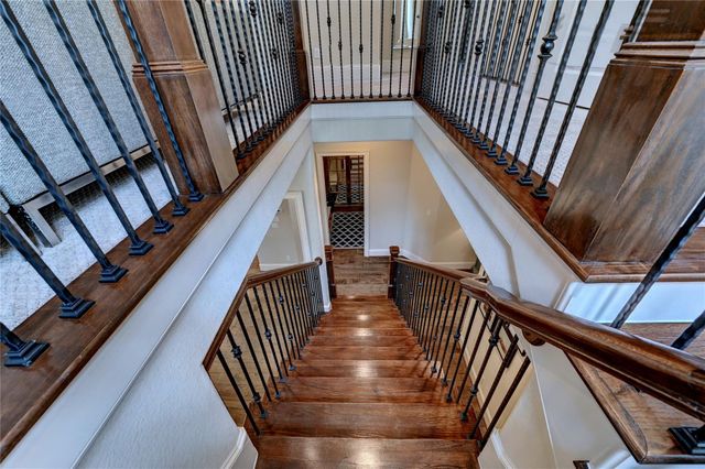 188 Mcgoey Circle, Shenandoah, TX 77384