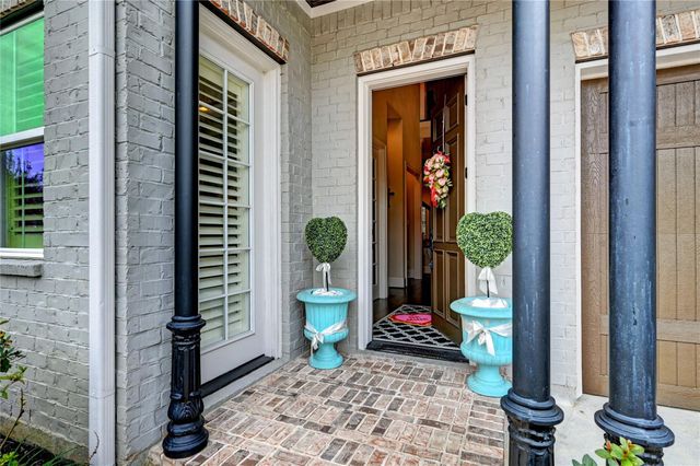 188 Mcgoey Circle, Shenandoah, TX 77384