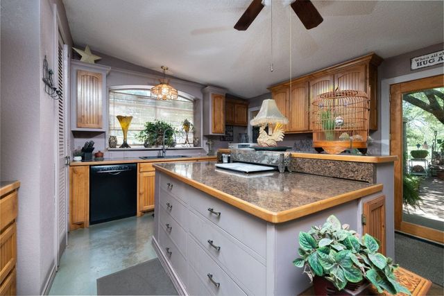 10628 FM 1125 Highway, Bowie, TX 76230