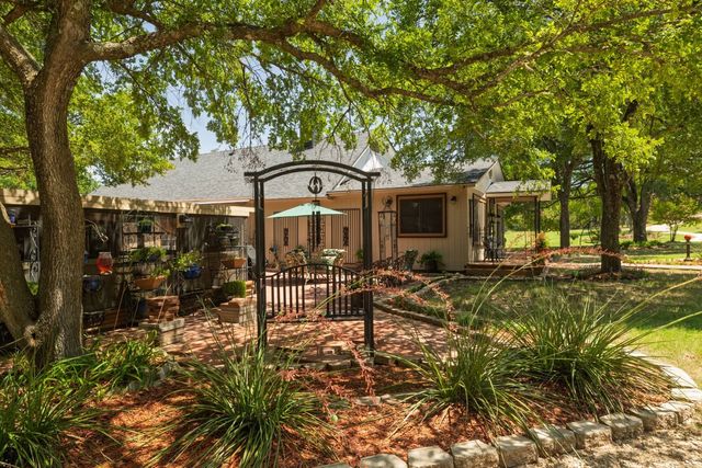 10628 FM 1125 Highway, Bowie, TX 76230