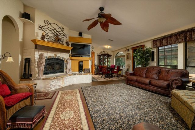 10628 FM 1125 Highway, Bowie, TX 76230