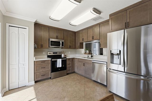 7323 LUMBER PORT DRIVE, Ruskin, FL 33573