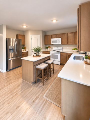 247 Sandhill Court, White Lake, MI 48386