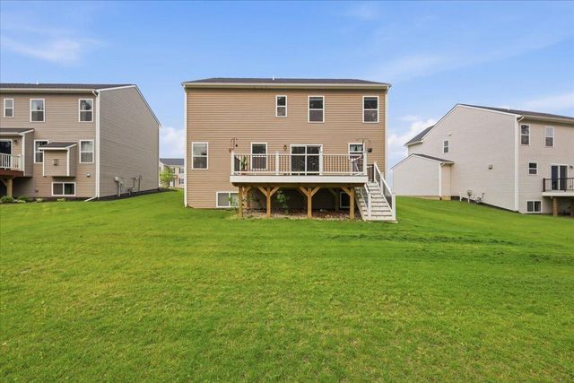 247 Sandhill Court, White Lake, MI 48386