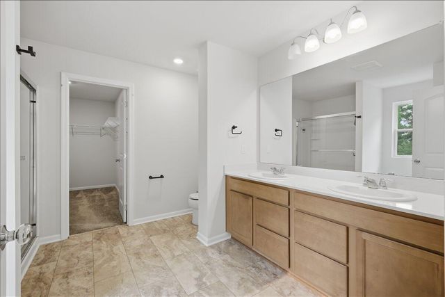 247 Sandhill Court, White Lake, MI 48386